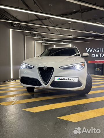 Alfa Romeo Stelvio At