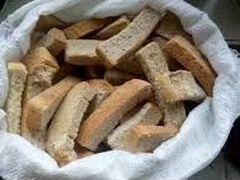 Сухари и хлеб