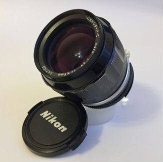 Объектив Nikon f 105mm\2,5
