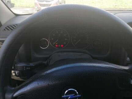 Opel Astra 1.8 МТ, 2002, седан