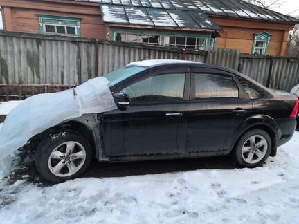 Ford Focus 1.6 AT, 2010, битый, 150 000 км