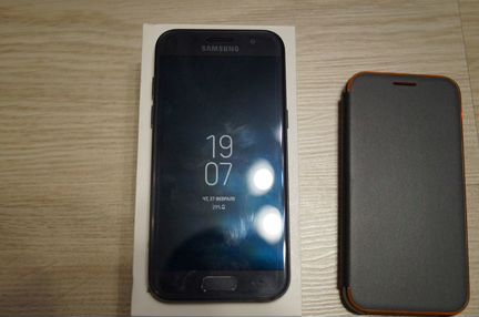 SAMSUNG Galaxy A3 (2017)