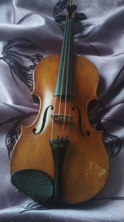 Старинная европейская скрипка