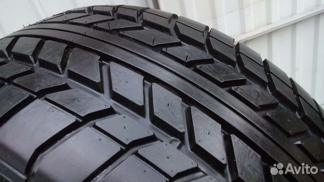 Pirelli P700-Z 235/40 R17
