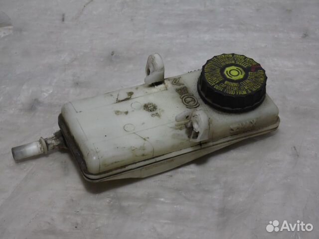 Бачок тормозной жидкости Ситроен С4