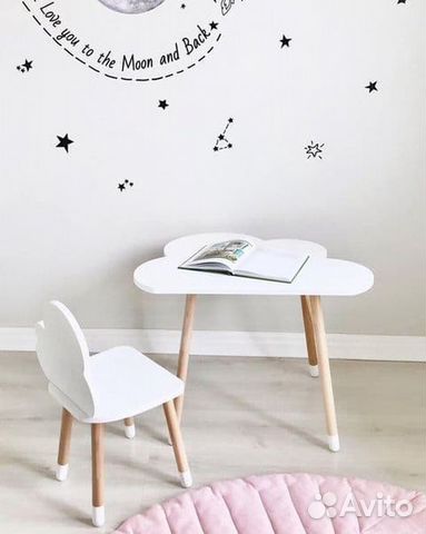 Детский стульчик и столик. Дерево