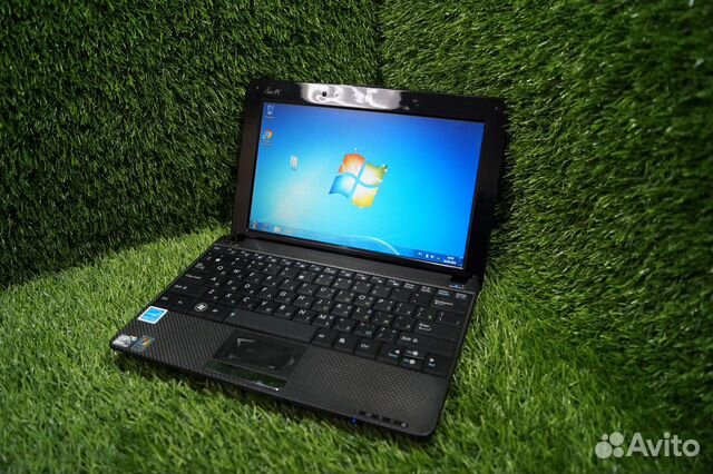 Как новый нетбук asus, батарея 5 часов