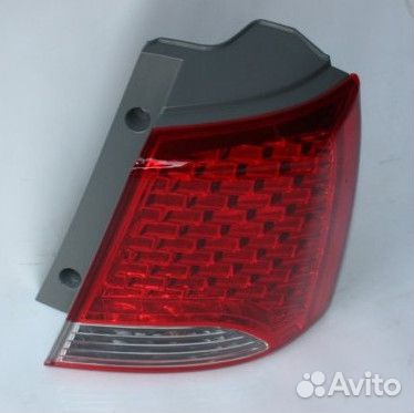 Стоп-фара правая нар часть 924022P000 Sorento R Стоп-фара правая нар часть 924022P000 Sorento R