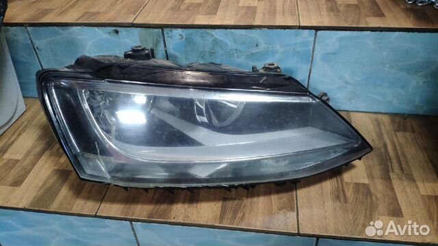 Фары Volkswagen Jetta 6