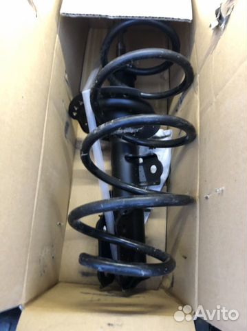 Стойка передняя hyundai solaris/kia rio от 1.4 мт