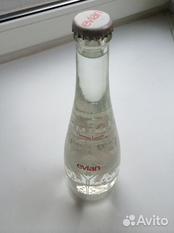 Коллекционная бутылка evian от Christian Lacroix Коллекционная бутылка evian от Christian Lacroix