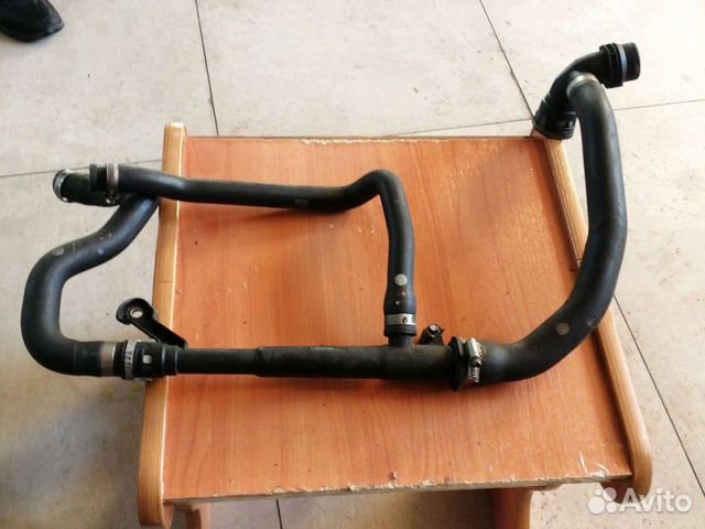 Патрубок системы охлаждения на Volvo Xc60, S80 3,0