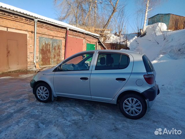 Toyota Vitz 1.0 AT, 2000, 300 км