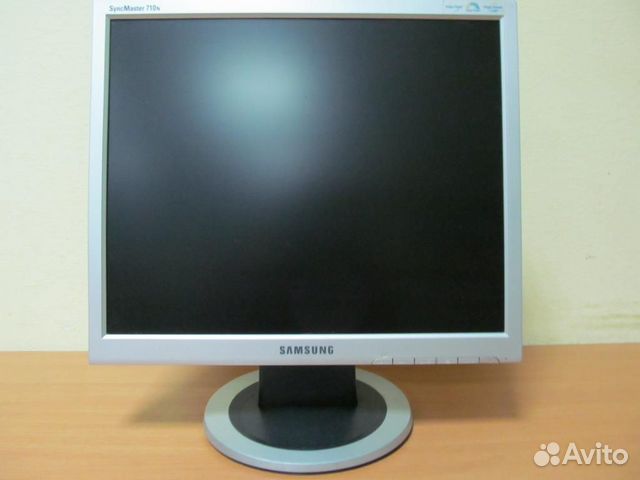 Монитор Samsung SyncMaster 720N