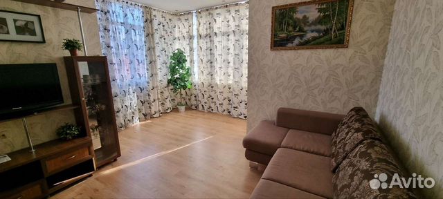 

2-к. квартира, 65 м², 3/6 эт.