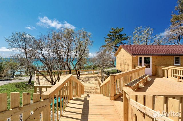 Зал для проведения мероприятий на берегу моря