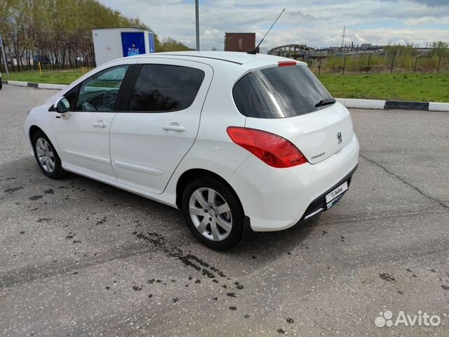 Peugeot 308 1.6 AT, 2011, 140 966 км