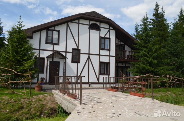 

8-к. коттедж, 300 м²
