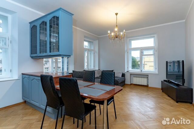 

2-к. квартира, 80 м², 4/4 эт.