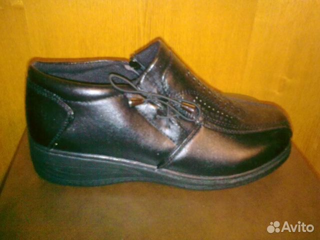 Новые женские ботиночки и мокасины и Сапоги