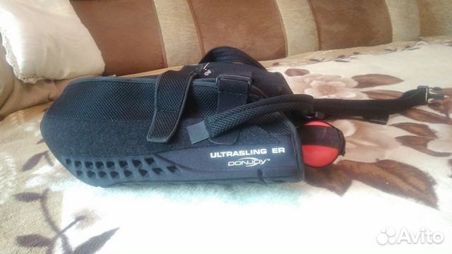 Donjoy Ultrasling III(3) ER - правая рука 30 граду Donjoy Ultrasling III(3) ER - правая рука 30 граду