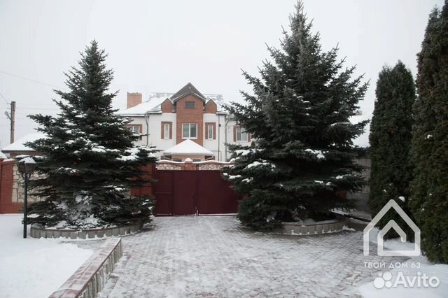 

Коттедж 300 м² на участке 8 сот.