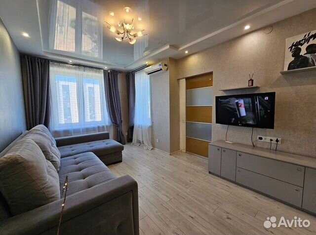 

1-к. квартира, 42 м², 14/21 эт.