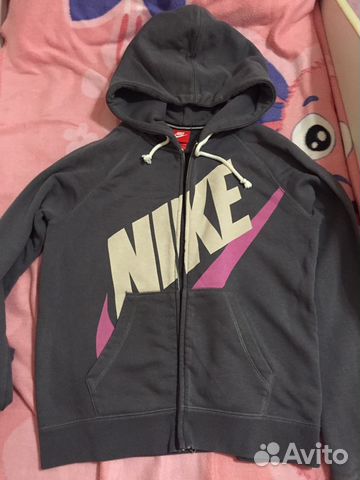 Толстовка женская фирма Nike Толстовка женская фирма Nike