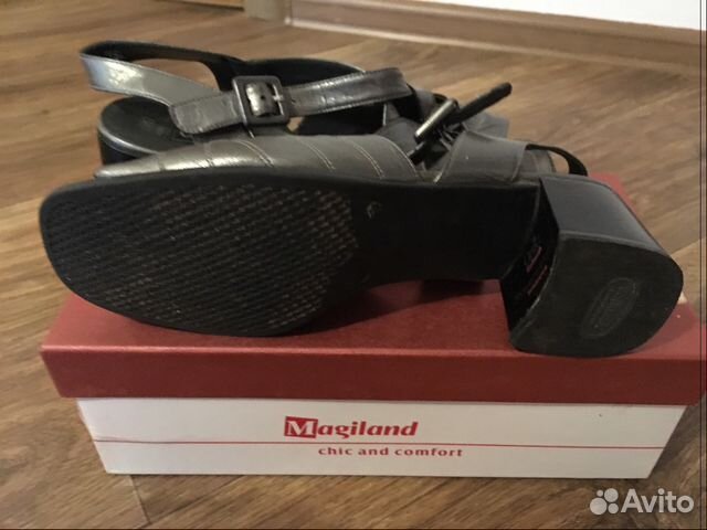 Кожаные босоножки Кожаные босоножки