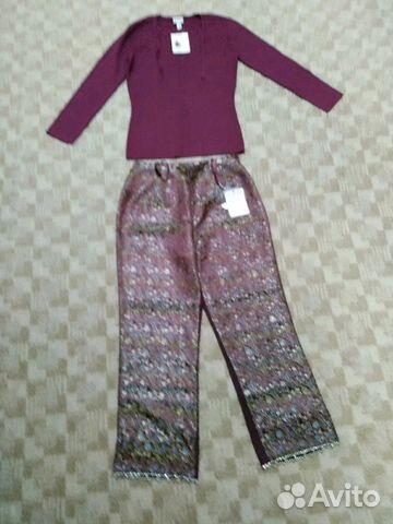 Костюм женский классный,новый