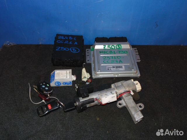 Блок управления двс Nissan Murano Z50