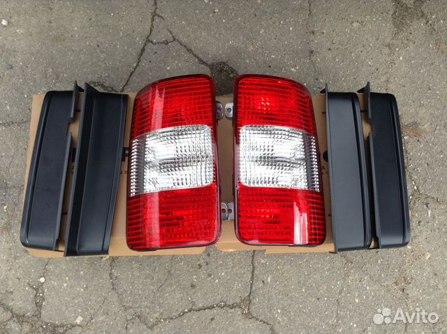 Задний фонарь Фольксваген Кадди с 2004-2010 год Задний фонарь Фольксваген Кадди с 2004-2010 год