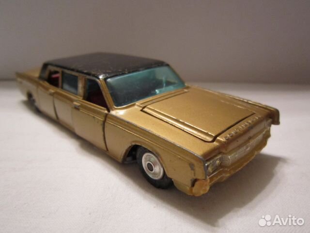 Corgi toys №262. Lincoln Continental