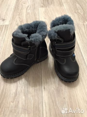 Ботинки зимние новые р. 27