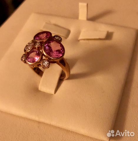 Кольцо из серебра с цирконами