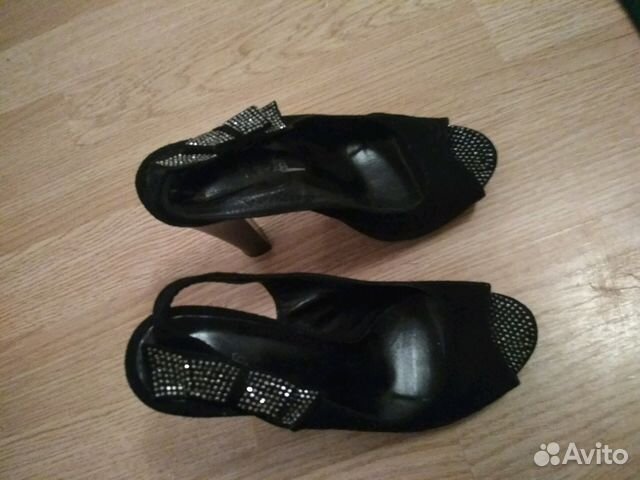 Басаножки, замж,одето всего пару раз Басаножки, замж,одето всего пару раз