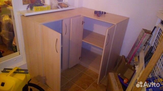 Тумба на балкон угловая