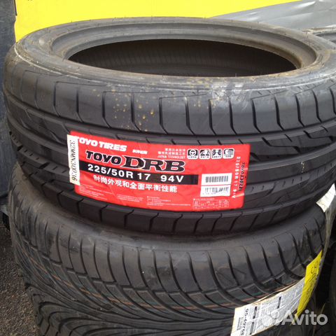 Летние Японские шины 245 45 R18 Toyo DRB