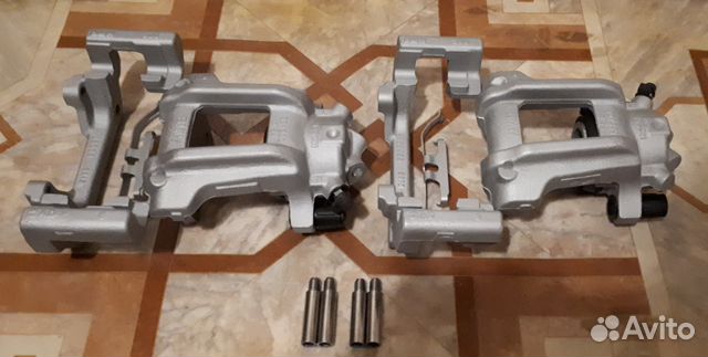 Передние тормоза бмв F30, F20 Передние тормоза бмв F30, F20