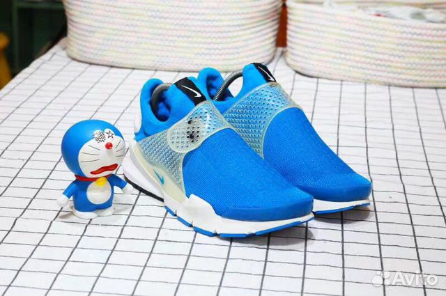 Nike кроссовки новые Nike кроссовки новые