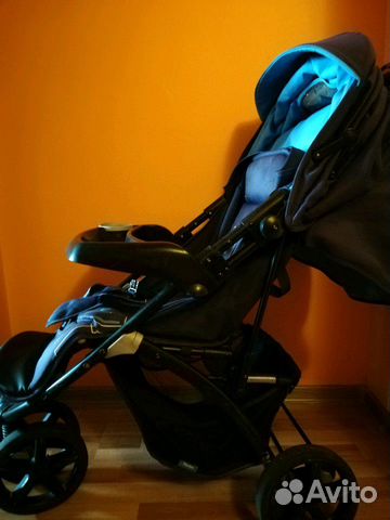 Коляска прогулочная