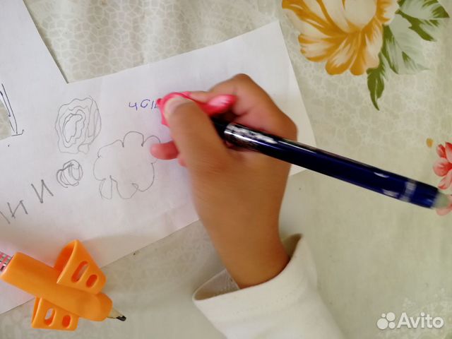 Держатель для карандаша и ручек
