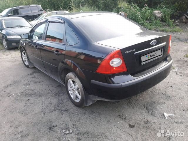 Ford Focus 1.8мт, 2007, битый, 135000км