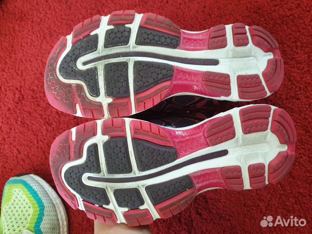 Кроссовки женские Asics Gel-Nimbus 19