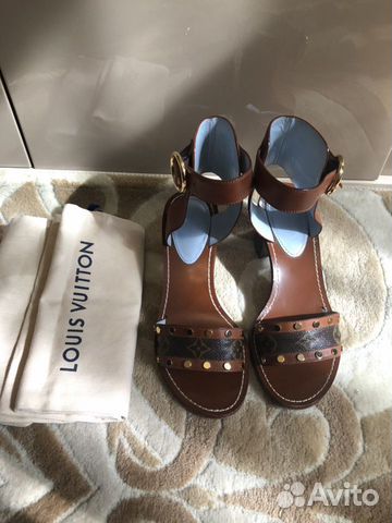 Босоножки Louis Vuitton Босоножки Louis Vuitton