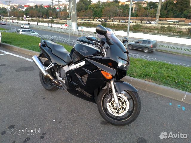 Honda VFR 800