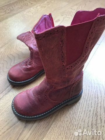 Кожаные сапоги с розовым подкладом Кожаные сапоги с розовым подкладом