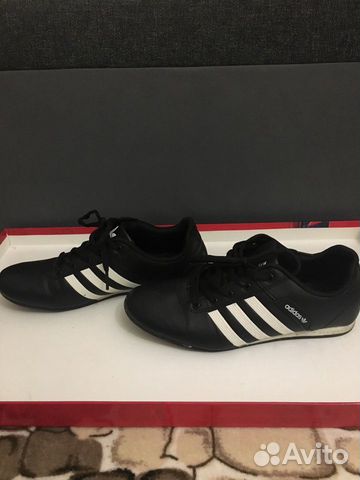 Кроссовки Adidas