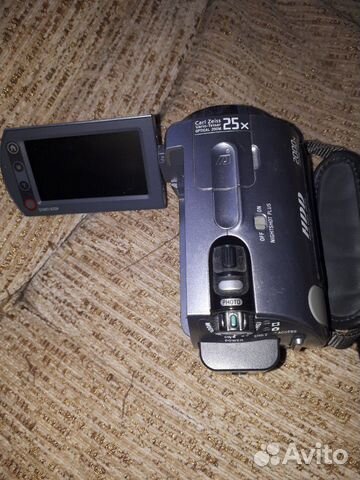 Видеокамера профессиональная