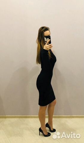 Платье чёрное вечернее с кружевом на спине Платье чёрное вечернее с кружевом на спине